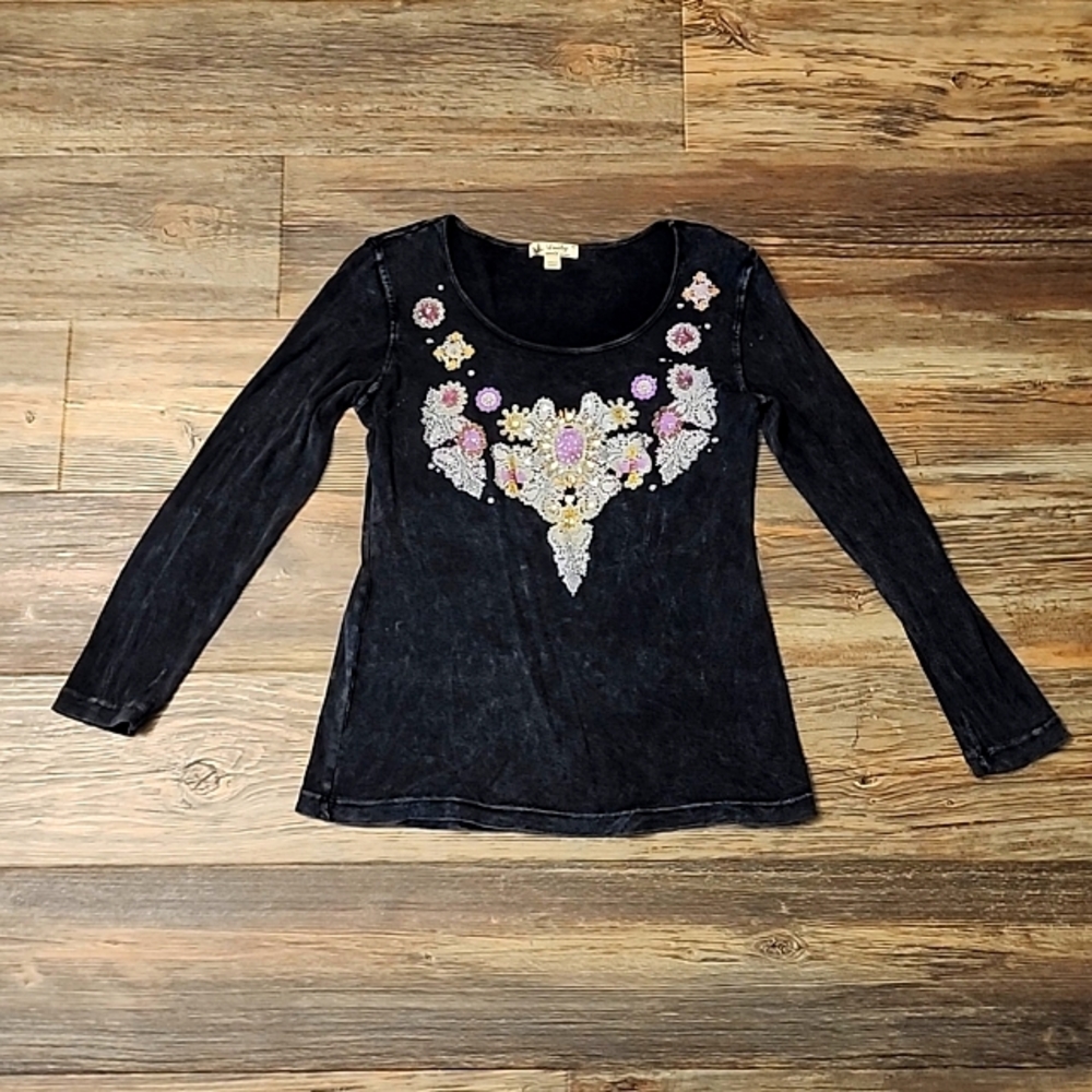 Unity World Wear Women's Size M, Embellished, distressed black top